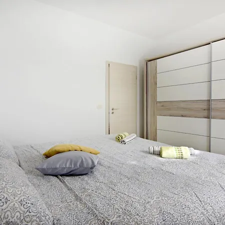 Apartment For Families With Children Savudrija, Umag - 22559